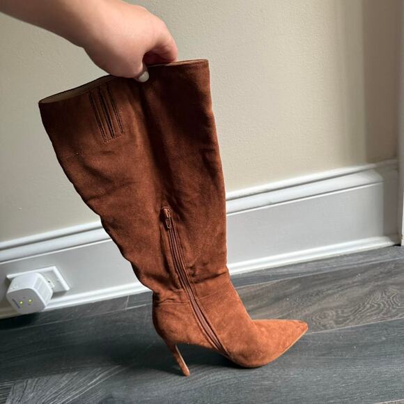 Tan and brown suede knee - Picture 4 of 6